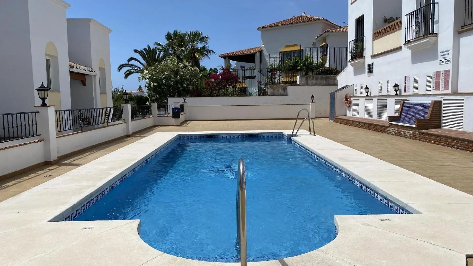 Apartment Ferienwohnung Fuer 4 Personen Ca 70 Qm In Nerja, Andalusien Costa Del Sol